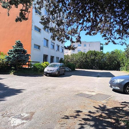 Adonis Lyon Est Hotel Artys Saint-Priest-en-Jarez エクステリア 写真
